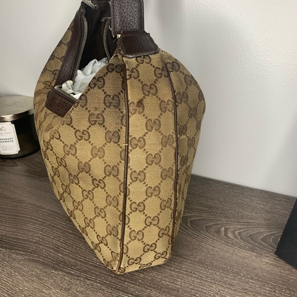 Authentic Gucci Purse - Picture 5 of 7
